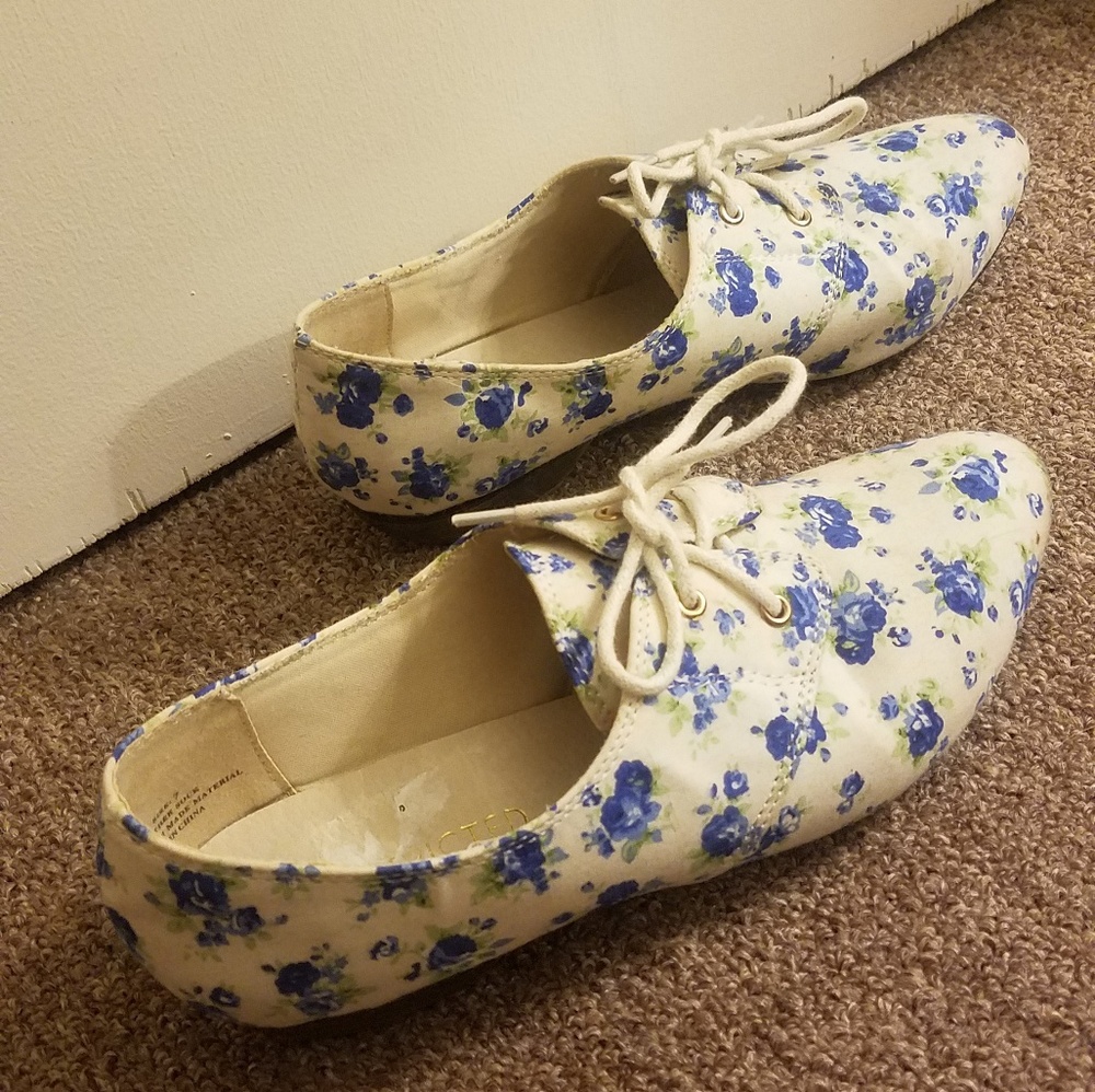 Blue floral shoes